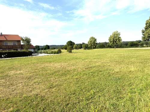 Foto - Grundstück zu verkaufen in Tittmoning Kirchheim 225.000,00 € 682 m²