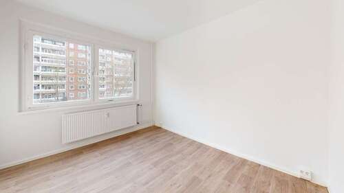 Foto - Wohnung zum Mieten in Halle 323,00 € 37.97 m²