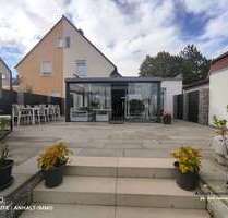 Haus zum Kaufen in Sandersdorf-Brehna 285.000,00 € 130.89 m²