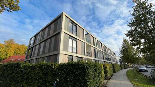 Foto - Haus zum Mieten in Hamburg - Langenhorn 2.532,72 € 176.99 m²