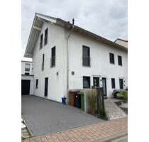 Haus zum Kaufen in Sankt Leon-Rot 1.380.000,00 € 254 m²