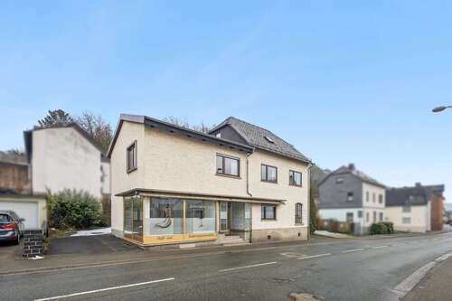 Foto - Haus zum Kaufen in Ehringshausen 282.000,00 € 177.75 m²