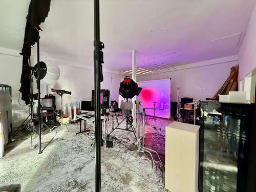 Foto - Halle in Düsseldorf 2.449,81 € 181.77 m²