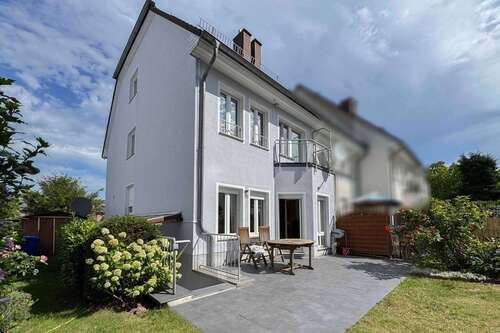 Foto - Haus zum Kaufen in Schönefeld 598.000,00 € 178 m²