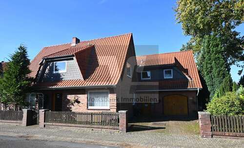 Foto - Haus zum Kaufen in Wathlingen 299.000,00 € 249 m²