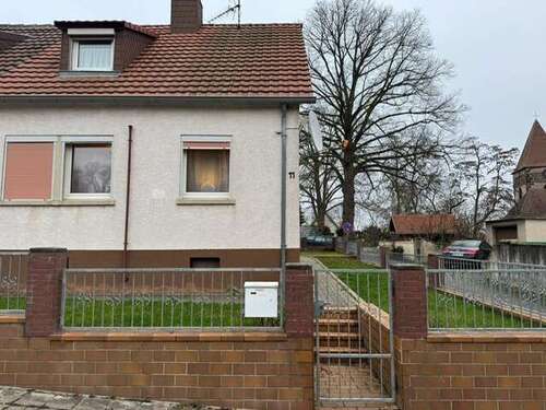 Foto - Haus zum Kaufen in Obrigheim 229.000,00 € 85 m²