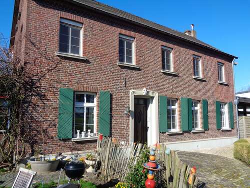 Foto - Haus zum Mieten in Wachtendonk 1.600,00 € 300 m²