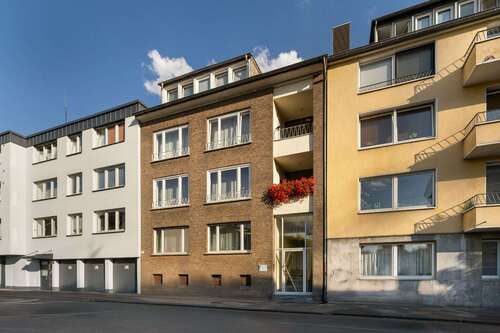Foto - Haus zum Kaufen in Düsseldorf 1.190.000,00 € 503.83 m²