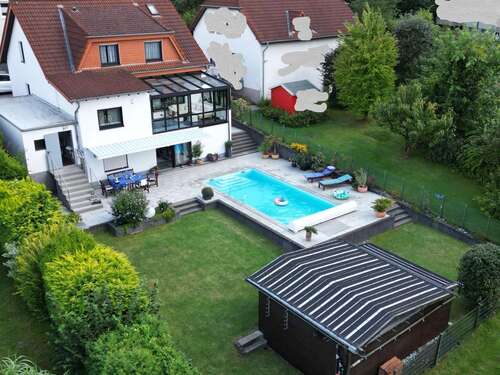 Foto - Haus zum Kaufen in Castrop-Rauxel 839.000,00 € 240 m²