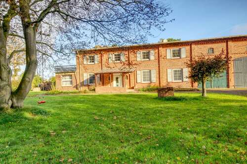 Foto - Haus zum Kaufen in Schwanewede 850.000,00 € 295 m²