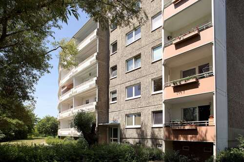 Foto - Wohnung zum Mieten in Neubrandenburg 330,00 € 71.79 m²