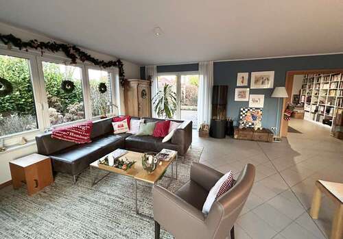 Foto - Haus zum Kaufen in Zetel 365.000,00 € 124 m²