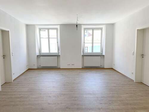 Foto - Wohnung zum Mieten in Straubung 820,00 € 84 m²