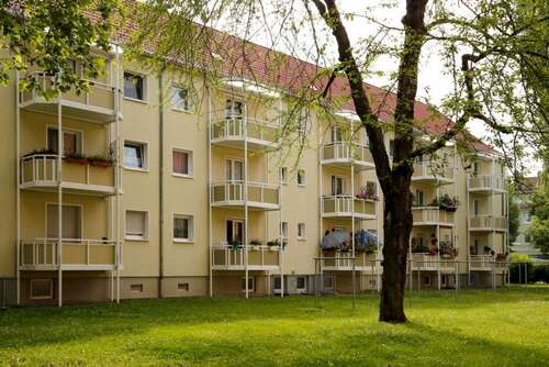 Foto - Wohnung zum Mieten in Weißenfels 330,85 € 50.9 m²