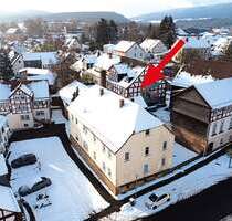 Haus zum Kaufen in Jesberg 35.000,00 € 281 m²