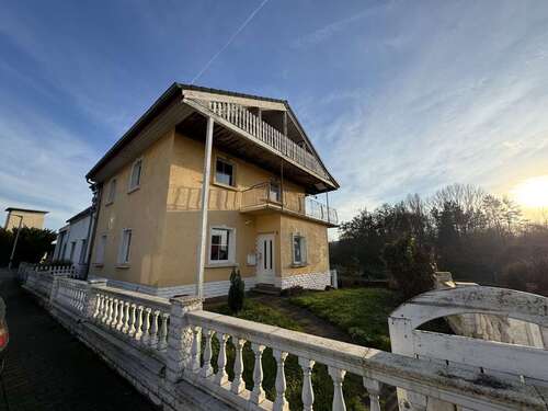 Foto - Haus zum Kaufen in Albisheim (Pfrimm) 359.000,00 € 183.9 m²