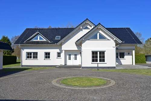 Foto - Haus zum Kaufen in Heidesee 1.250.000,00 € 360 m²