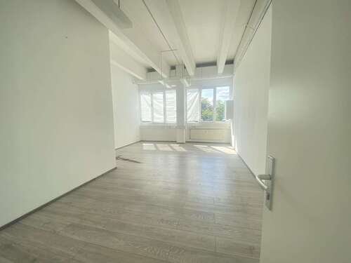 Foto - Büro in Berlin 489,60 € 32.64 m²
