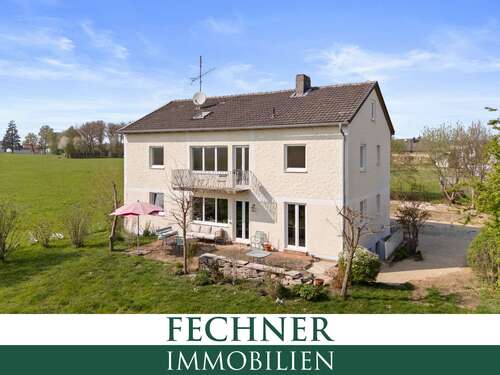 Foto - Haus zum Kaufen in Adelschlag 536.800,00 € 200.74 m²