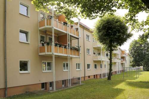 Foto - Wohnung zum Mieten in Weißenfels 321,10 € 49.4 m²