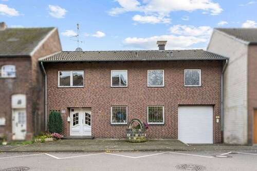 Foto - Haus zum Kaufen in Grevenbroich Kapellen 750.000,00 € 216.8 m²
