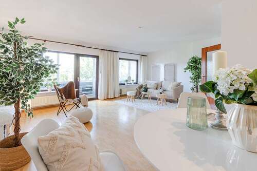 Foto - Haus zum Kaufen in Wiesbaden 469.000,00 € 185 m²