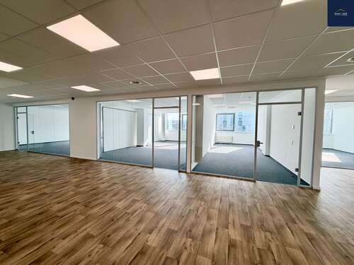 Foto - Büro in Leonberg 4.241,25 € 339.3 m²