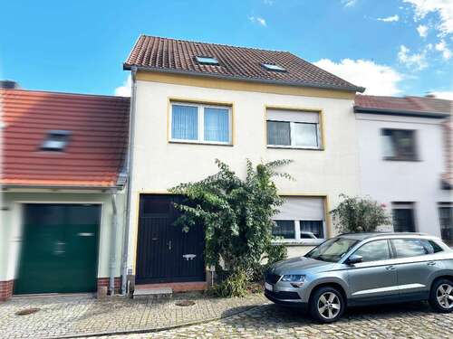 Foto - Haus zum Kaufen in Kalbe (Milde) 75.000,00 € 124 m²