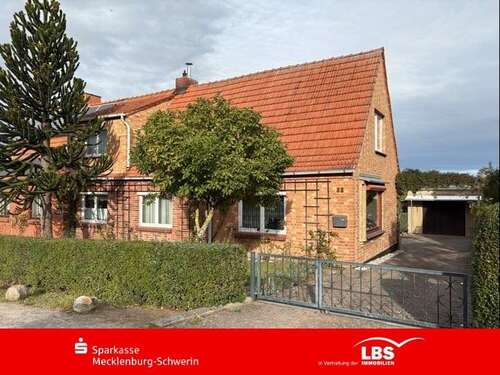 Foto - Haus zum Kaufen in Schwerin 369.000,00 € 123 m²