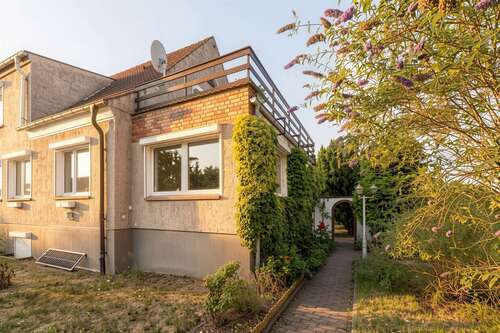 Foto - Haus zum Kaufen in Küstriner Vorland 169.000,00 € 142.32 m²