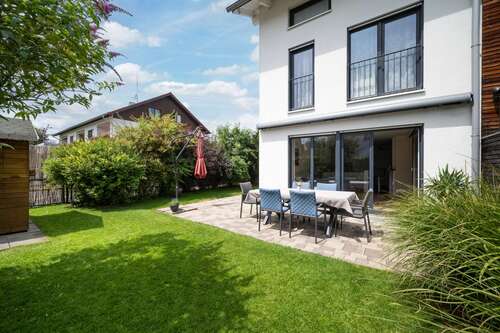 Foto - Haus zum Kaufen in Höhenkirchen 1.190.000,00 € 151 m²