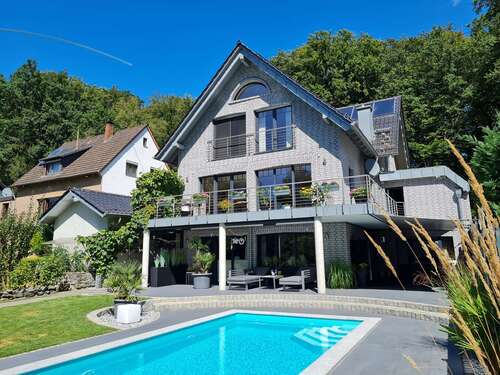 Foto - Haus zum Kaufen in Much Niederheimbach 949.000,00 € 224 m²