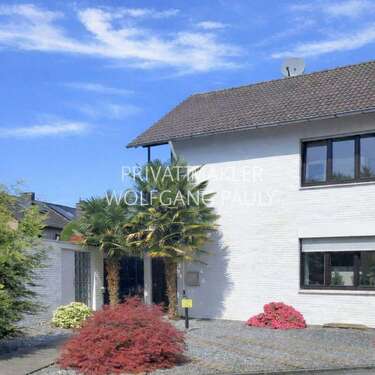 Foto - Haus zum Kaufen in Mönchengladbach-Pongs 398.000,00 € 125 m²