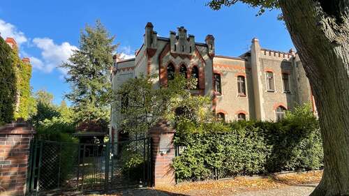 Foto - Haus zum Kaufen in Berlin 1.490.000,00 € 274 m²