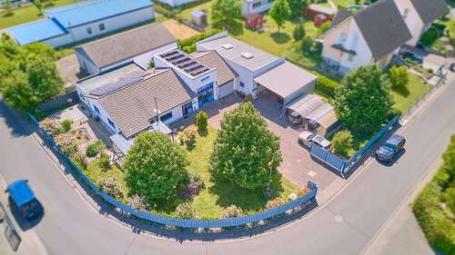 Foto - Haus zum Kaufen in Limeshain 699.000,00 € 165 m²