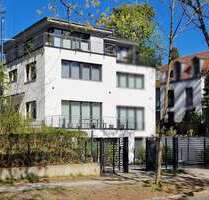 Haus zum Kaufen in Kleinmachnow 1.265.000,00 € 197 m²