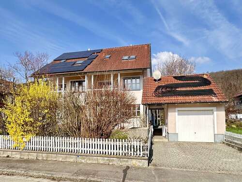 Foto - Haus zum Kaufen in Donaustauf 640.000,00 € 170 m²