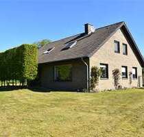 Haus zum Kaufen in Halle 480.000,00 € 231.43 m²