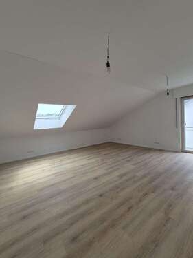 Foto - Wohnung zum Mieten in Niefern-Öschelbronn 990,00 € 76 m²