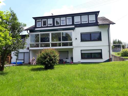 Foto - Haus zum Kaufen in Niederschelderhütte 345.000,00 € 280 m²