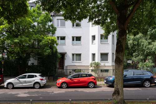 Foto - Haus zum Kaufen in Düsseldorf 1.800.000,00 € 551 m²