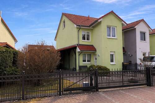 Foto - Haus zum Kaufen in Schildow 410.000,00 € 92.98 m²