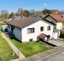 Haus zum Kaufen in Roßbach 239.000,00 € 220 m²