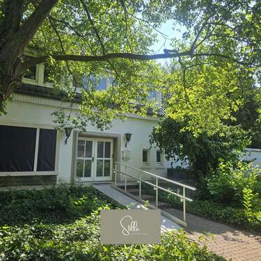Foto - Haus zum Kaufen in Petershagen 389.000,00 € 225 m²
