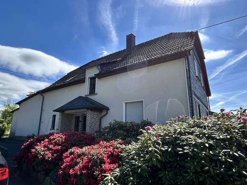 Foto - Haus zum Kaufen in Oberdreis 199.000,00 € 145 m²