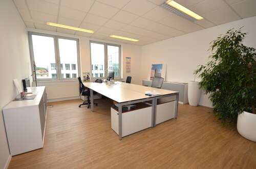 Foto - Büro in Neu-Isenburg 1.650,00 € 150.7 m²