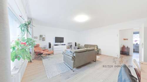 Foto - Wohnung zum Kaufen in Petersberg 219.000,00 € 72 m²