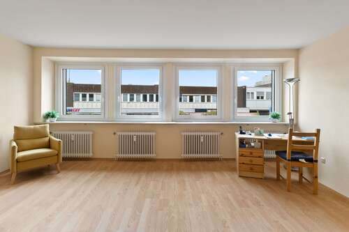 Foto - Büro in Hamburg 500,00 € 36 m² - 500,00&nbsp;EUR Kaltmiete, ca.&nbsp; 36,00&nbsp;m&sup2;