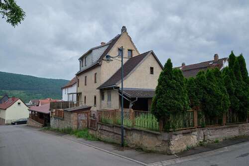 Foto - Haus zum Kaufen in Meiningen OT Walldorf 66.000,00 € 118.61 m²