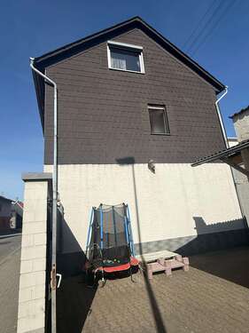 Foto - Haus zum Kaufen in Taunusstein-Wehen 345.000,00 € 141 m²